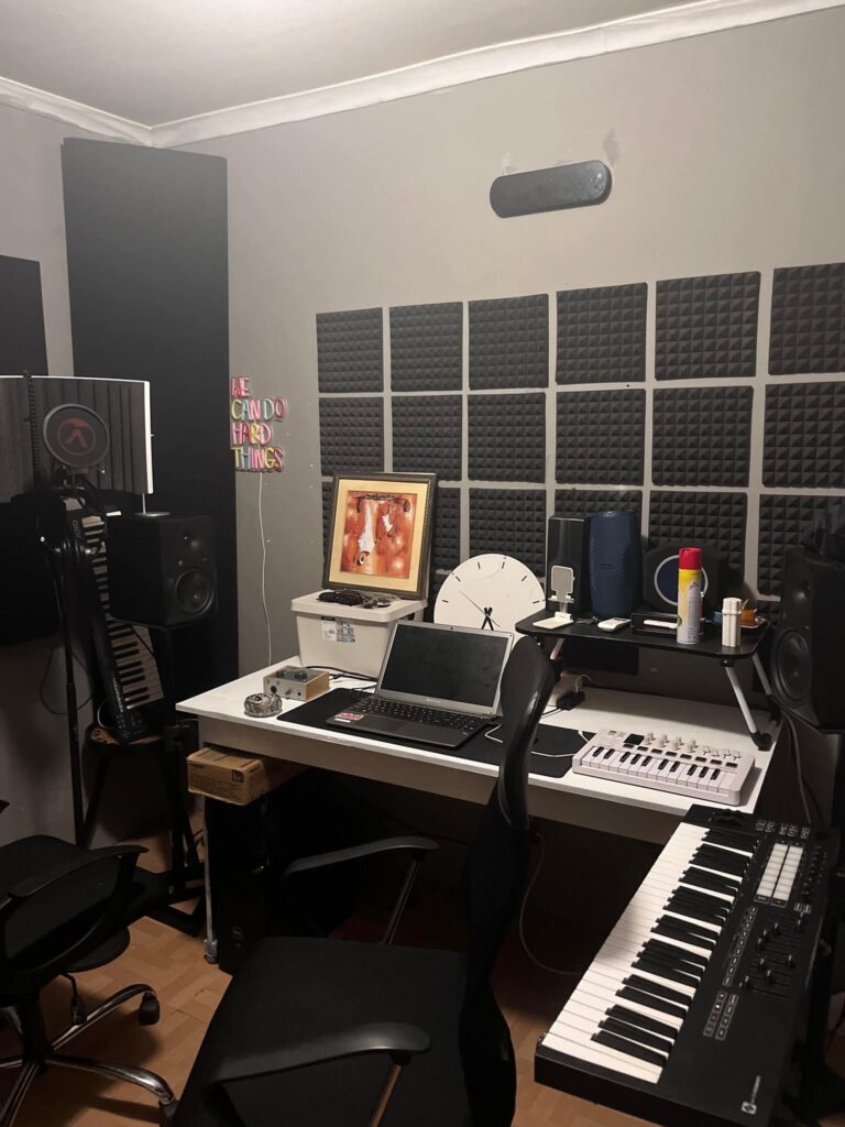 Modern Home Music Studio Ideas For Women 14