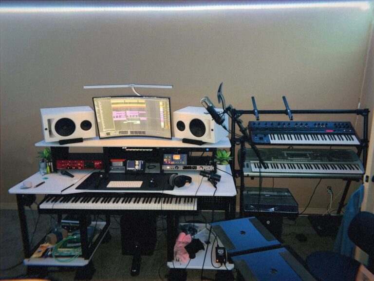 Modern Home Music Studio Ideas For Women 17