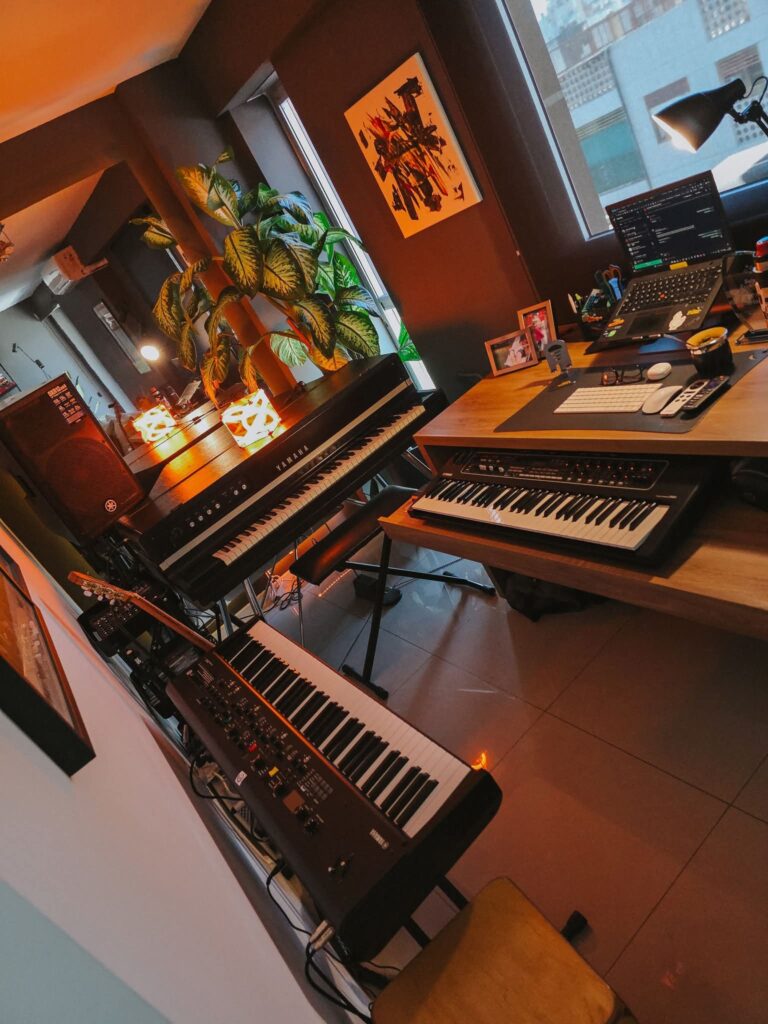 Modern Home Music Studio Ideas For Women 19