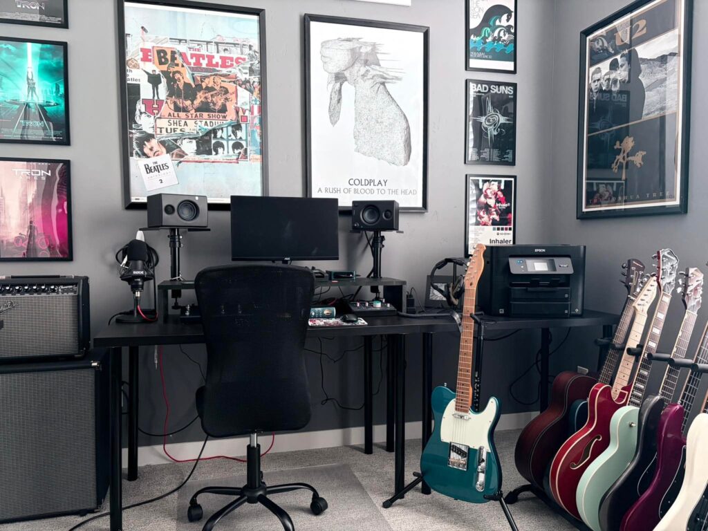 Modern Home Music Studio Ideas For Women 23