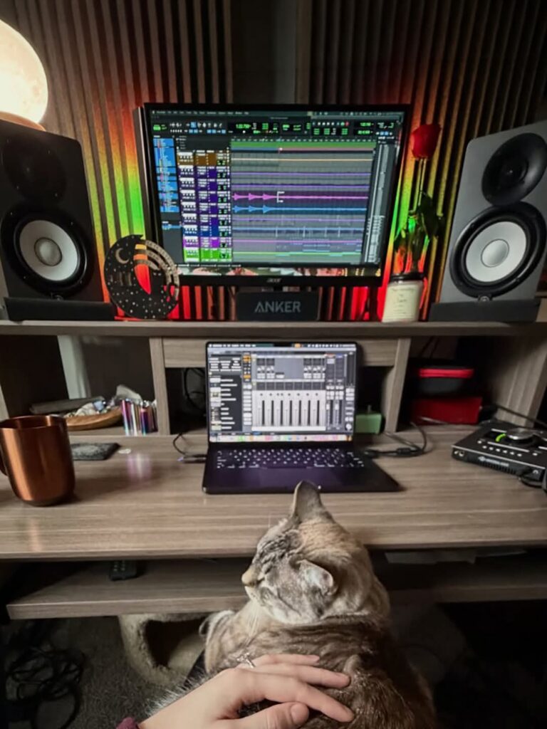 Modern Home Music Studio Ideas For Women 7