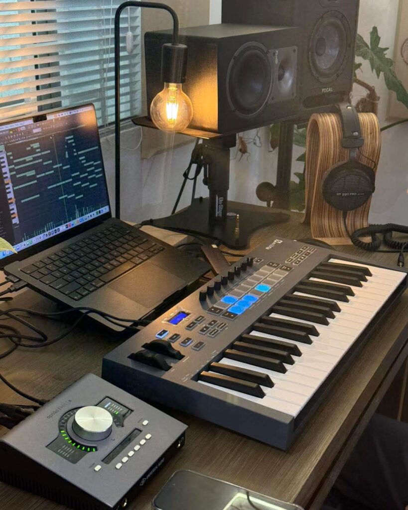 Modern Home Music Studio Ideas For Women 9