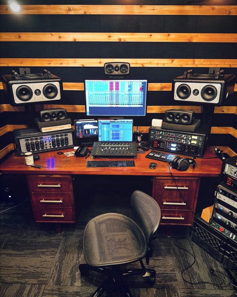 Art Deco Home Music Studio Styles22