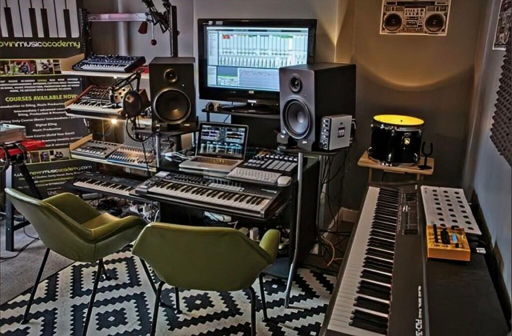 Japandi Recording Studio Designs14