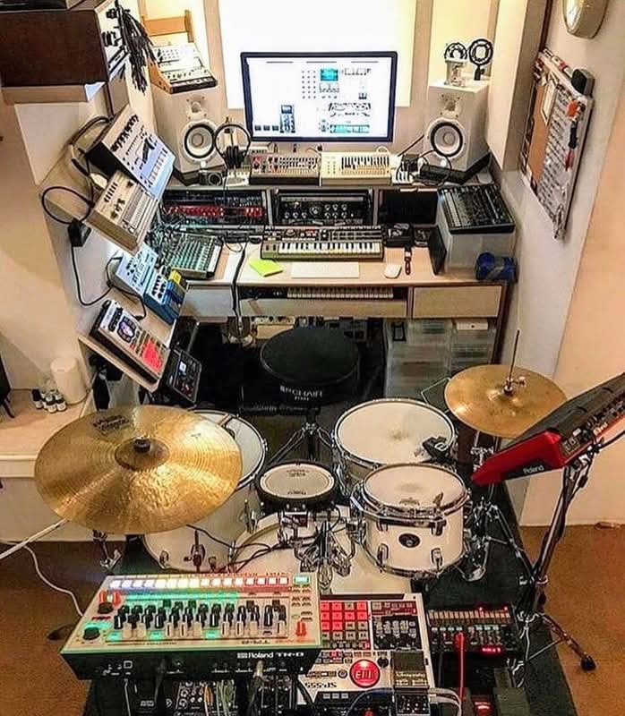 Affordable Closet Recording Space Setup aesthetic for a home music studio setup