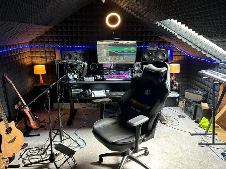 DIY Closet Recording Studio That Works aesthetic for a home music studio setup