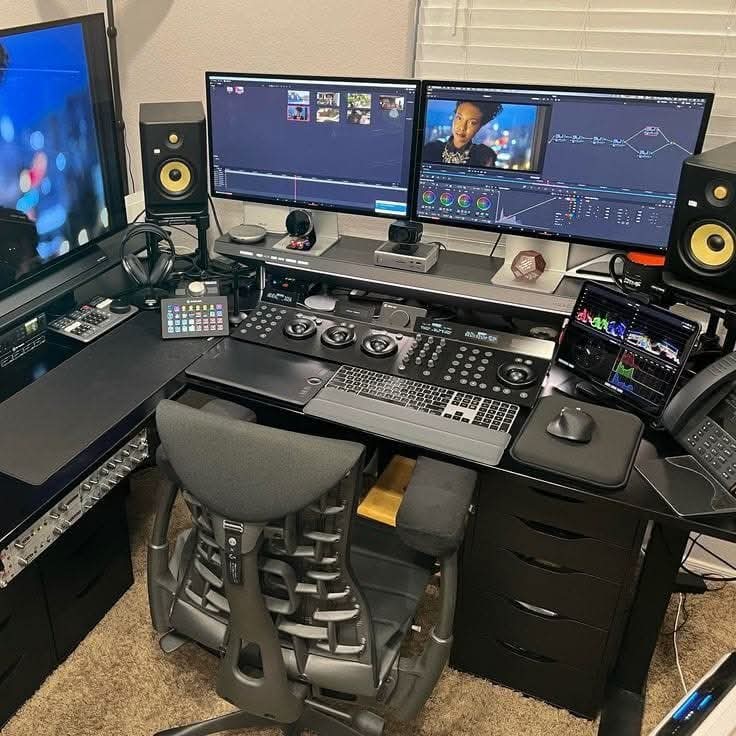Closet Music Production Space for Beginners aesthetic for a home music studio setup