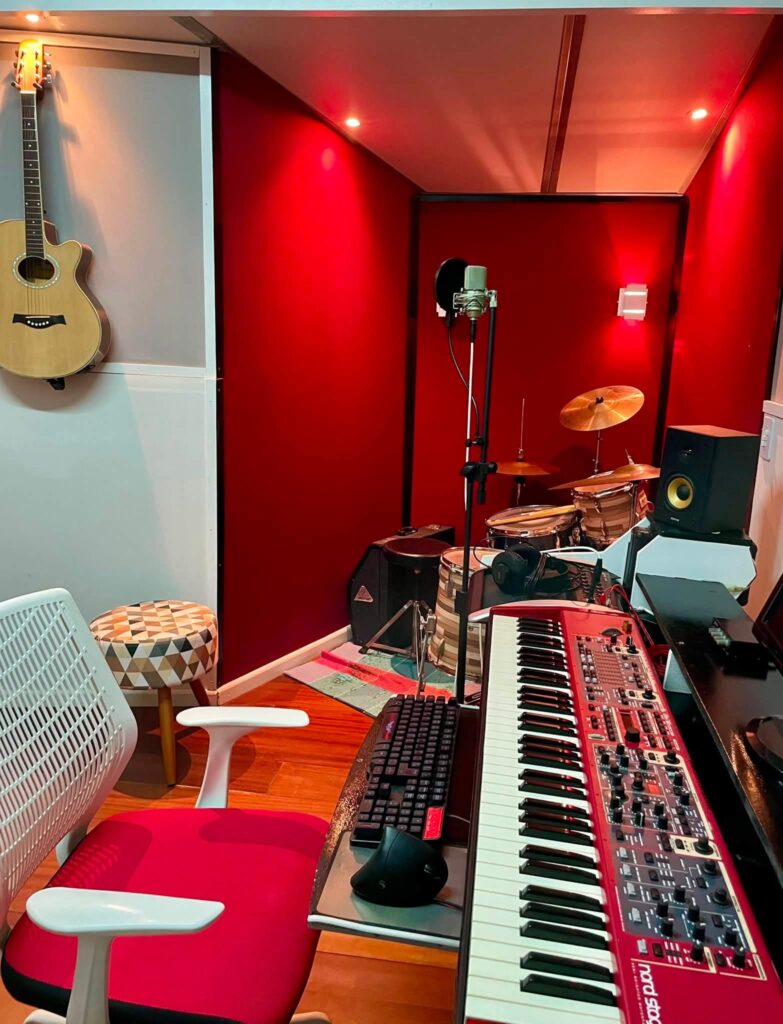 Maximalist home recording studio ideas for guitarists