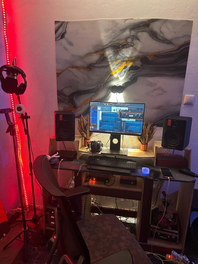 Temporary Home Music Studio Setups aesthetic for a home music studio setup