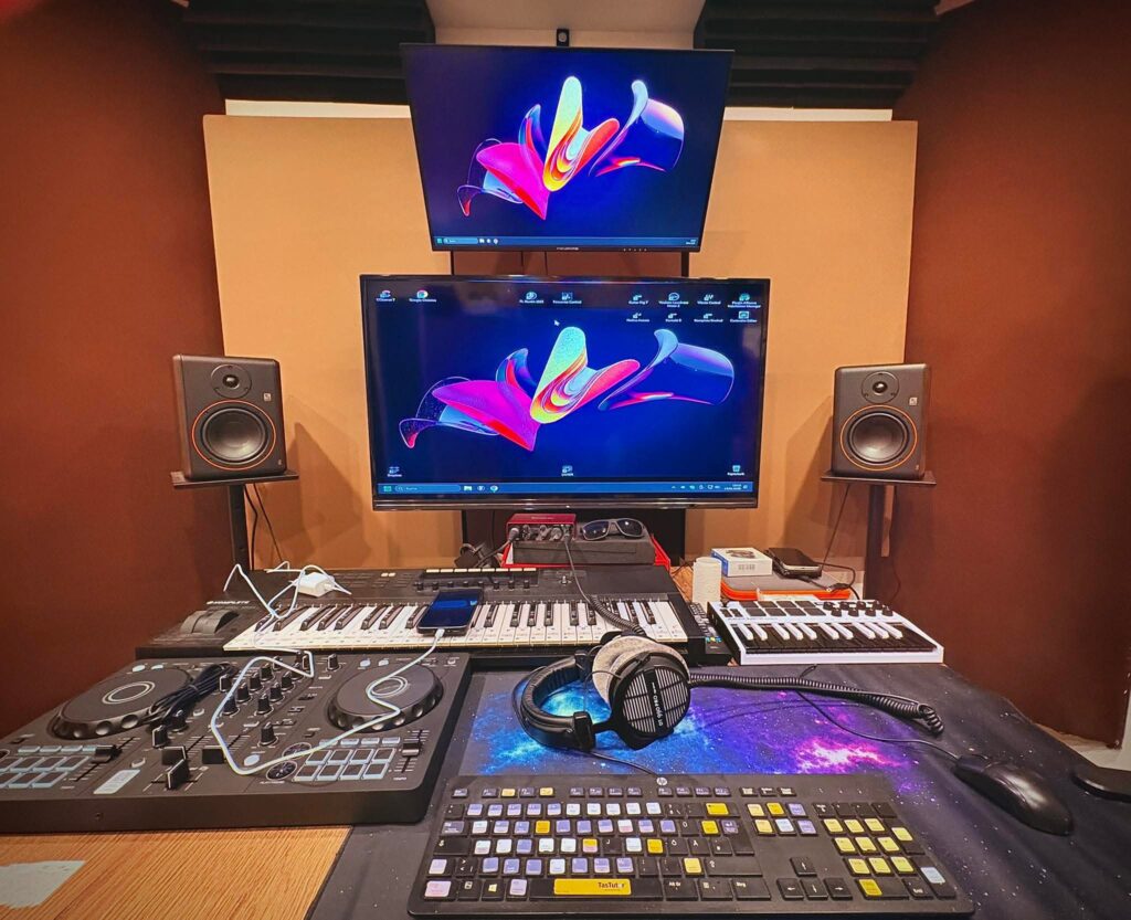 Damage-Free Bedroom Recording Studio aesthetic for a home music studio setup