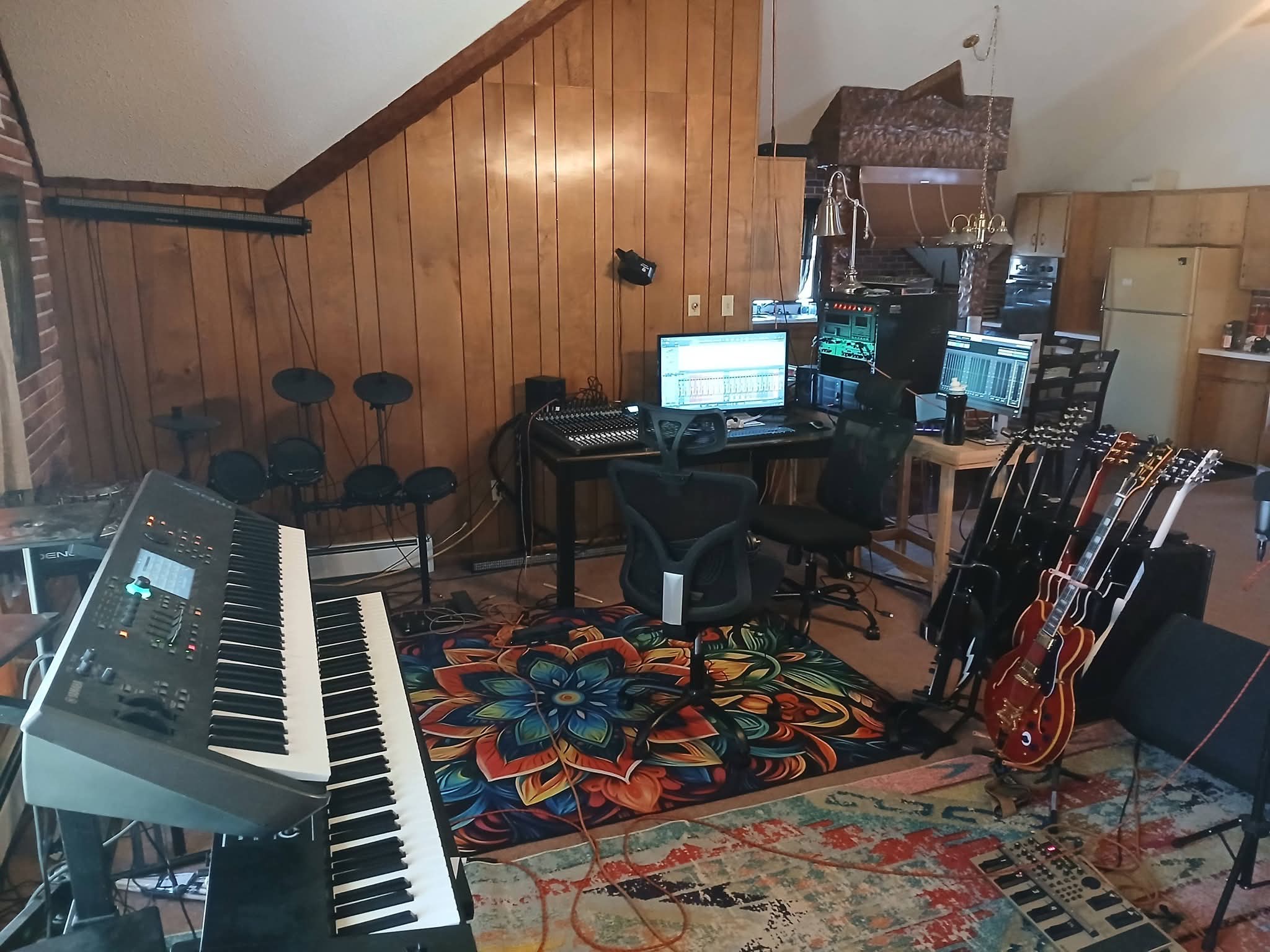 Industrial Home Music Studio Designs14