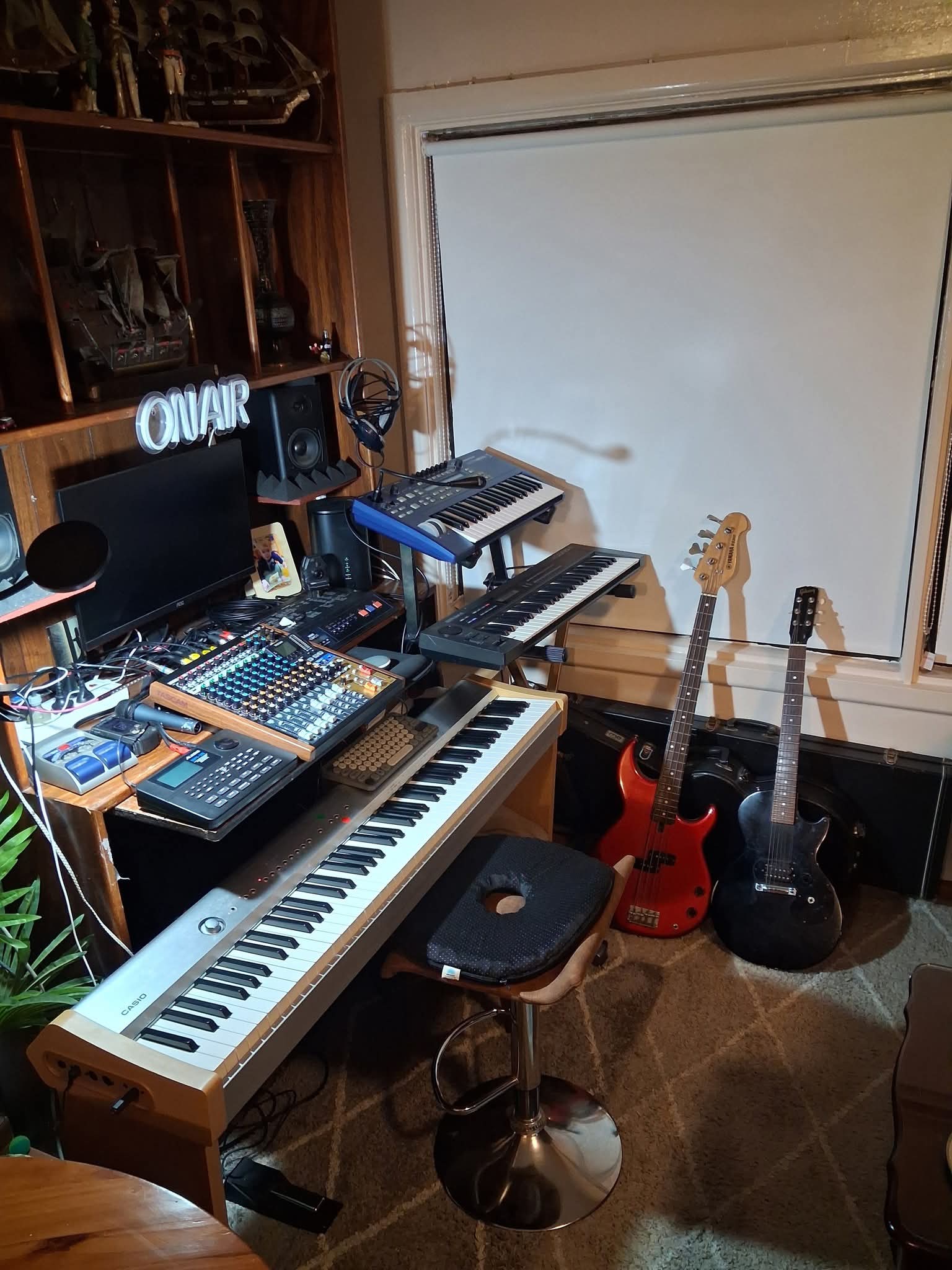 Industrial Home Music Studio Designs15