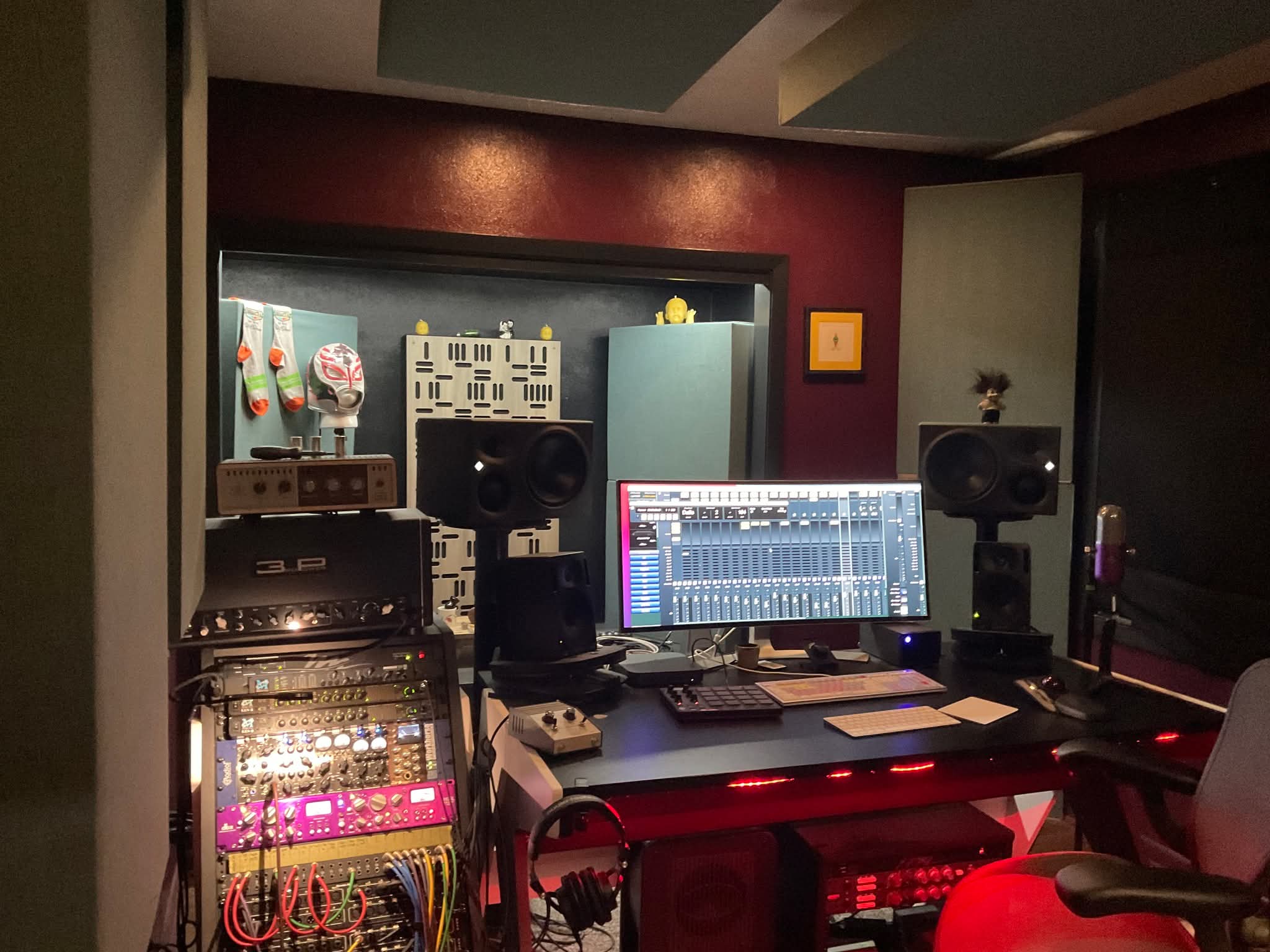 Industrial Home Music Studio Designs20