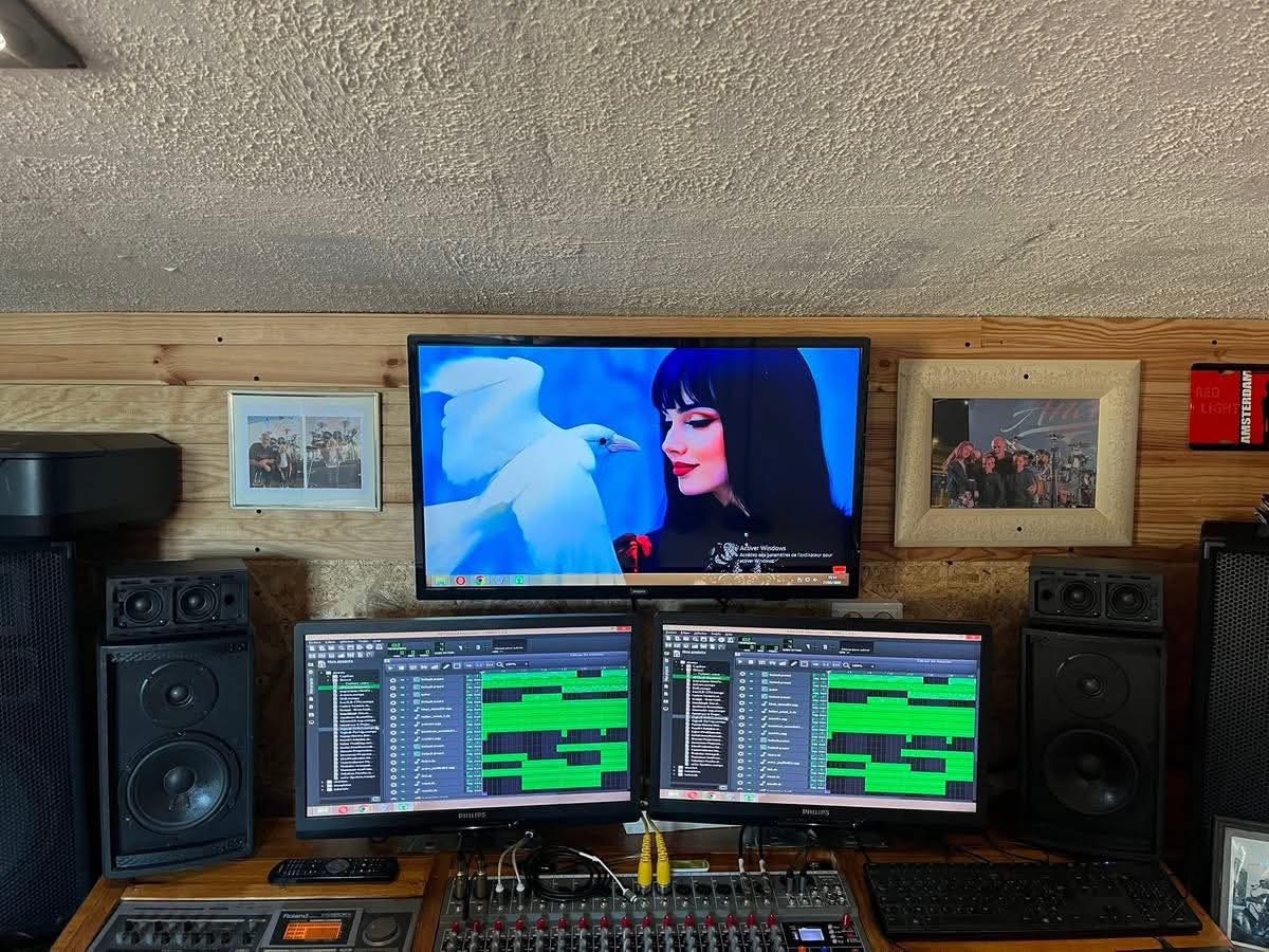 Industrial Home Music Studio Designs3